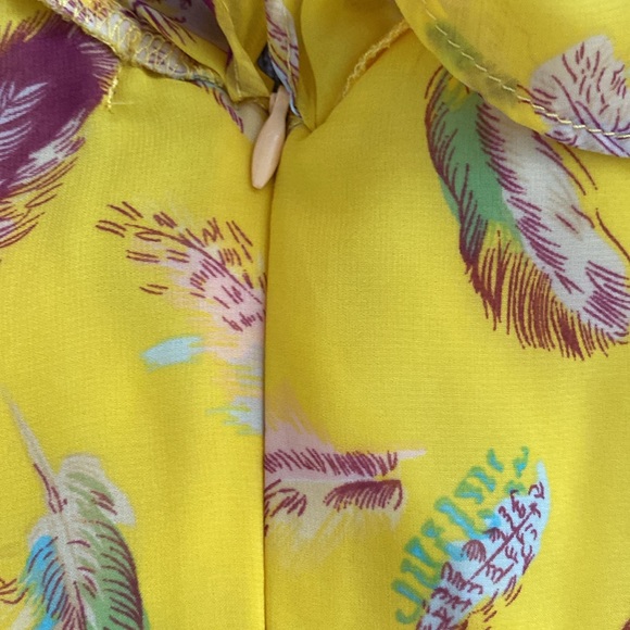 Feather pattern ruffle romper - Picture 5 of 12